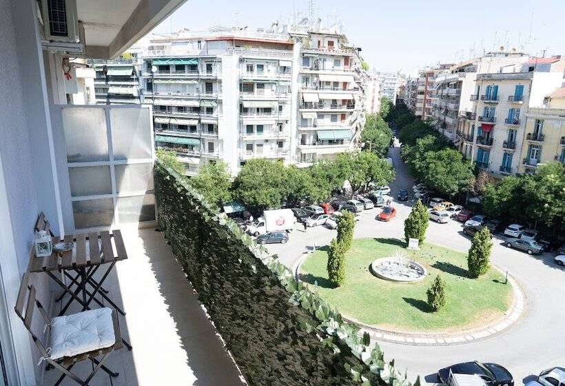 Zennova #5 Antigonidon Square