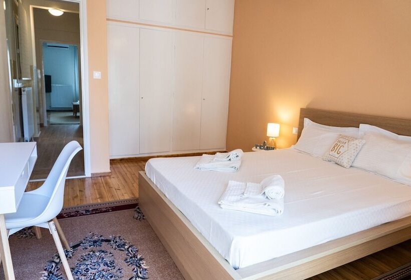 Zennova #5 Antigonidon Square