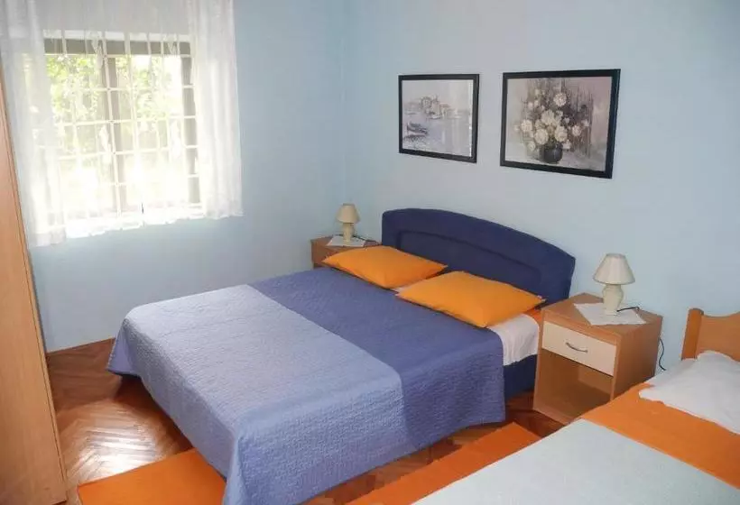 Apartment Mira