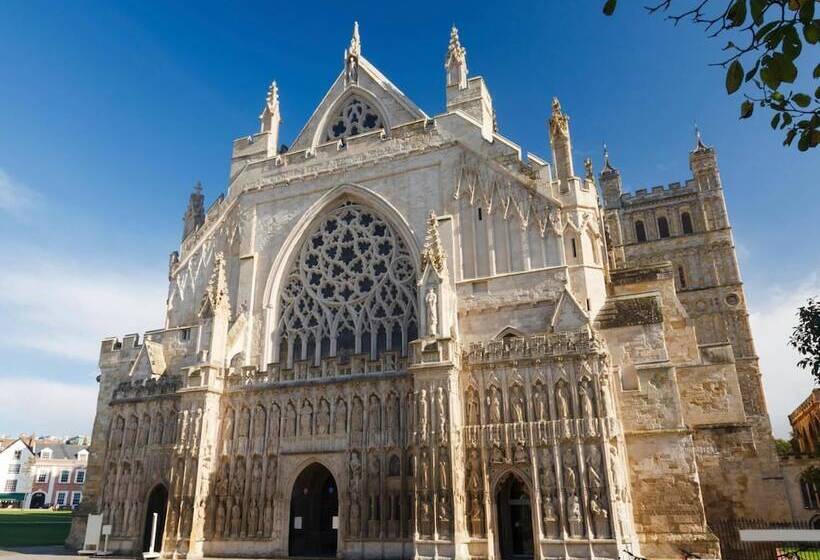 Central Exeter Apartment