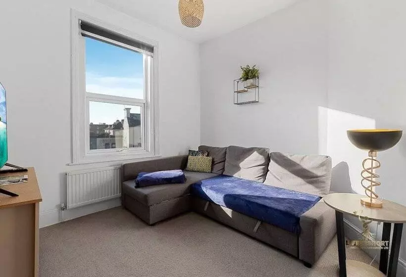 Central Exeter Apartment