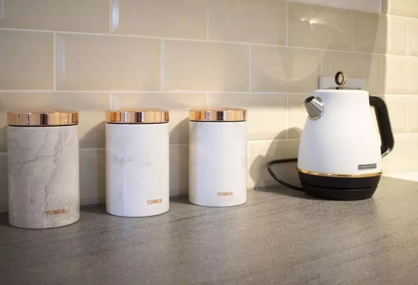 Central Exeter Apartment