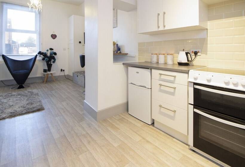 Central Exeter Apartment