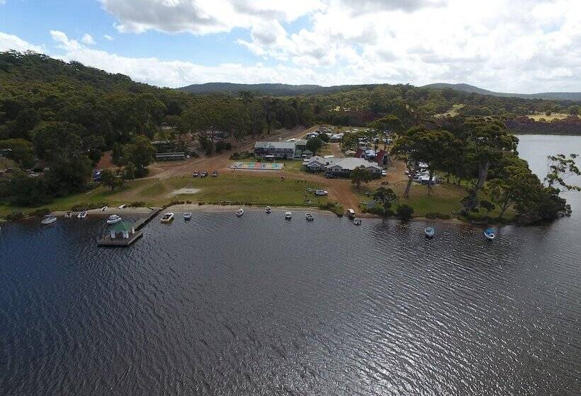 בית מלון כפרי Walpole Rest Point Caravan Park