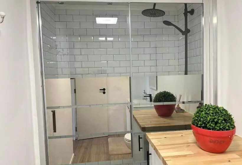 پانسیون Màhouse Guesthouse