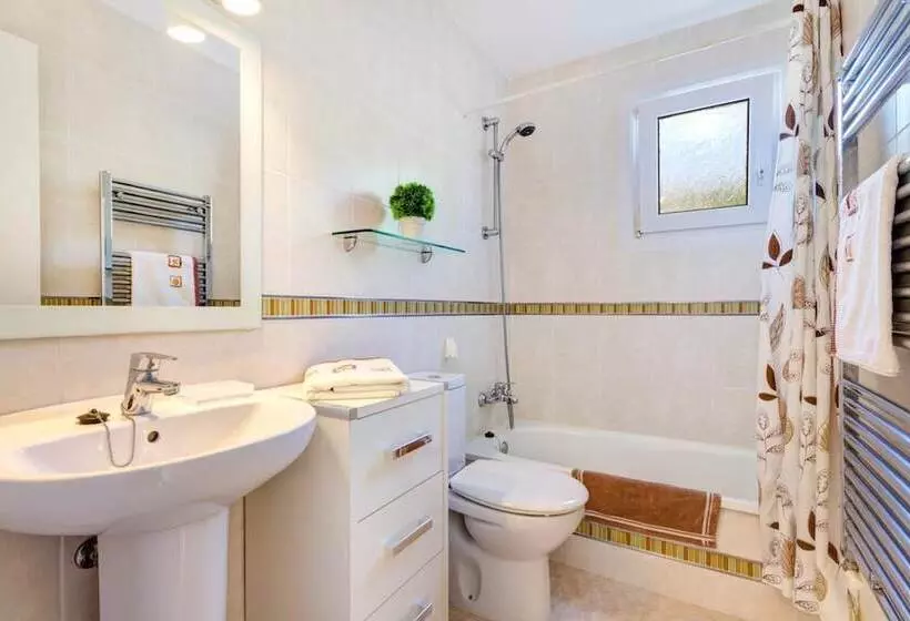 107620  Villa In Cala Porter