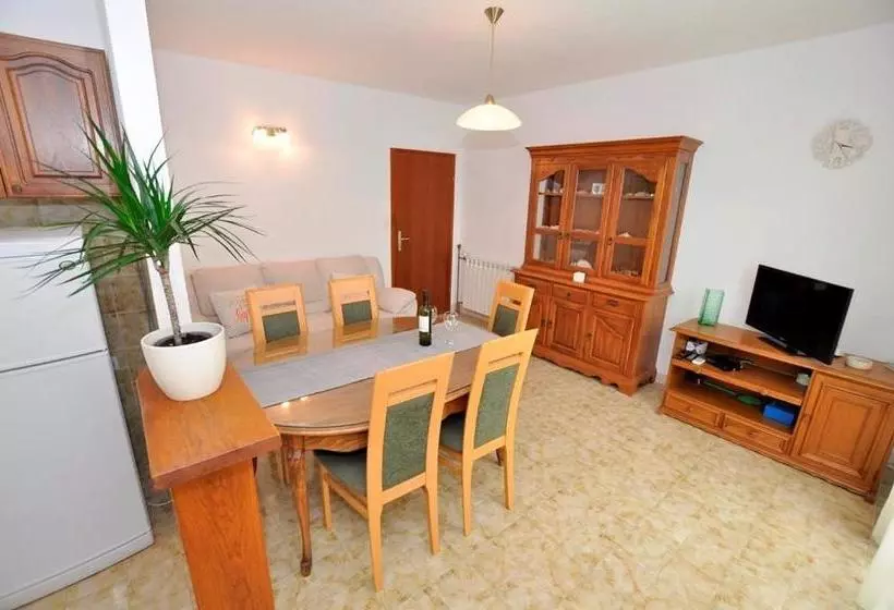 Apartment Grozdana 4+1