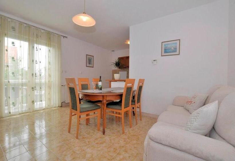 Apartment Grozdana 4+1