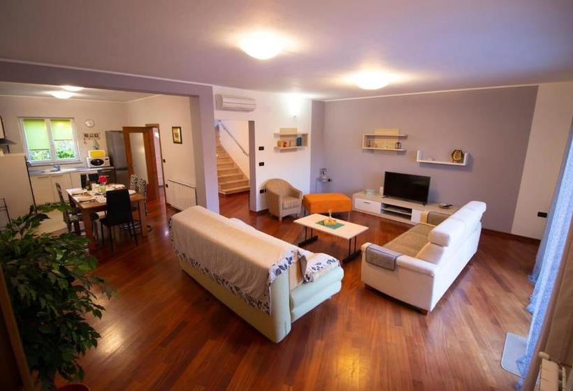 Apartment Maritea   Three Bedroom Apartment With Pool