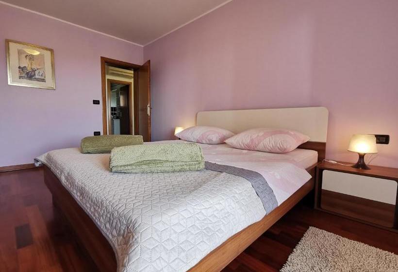 Apartment Maritea   Three Bedroom Apartment With Pool