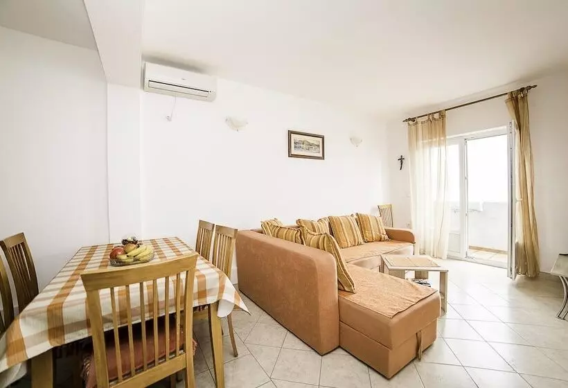 Apartments Bakula