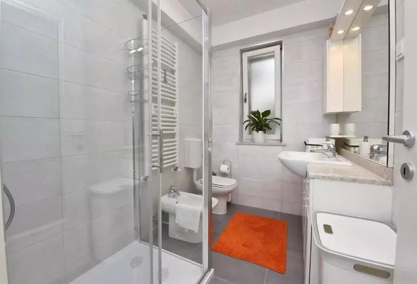 Apartments Lavizatic