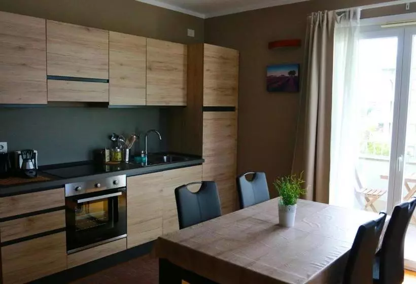 Bnbook   Metropolitan Expo Flat