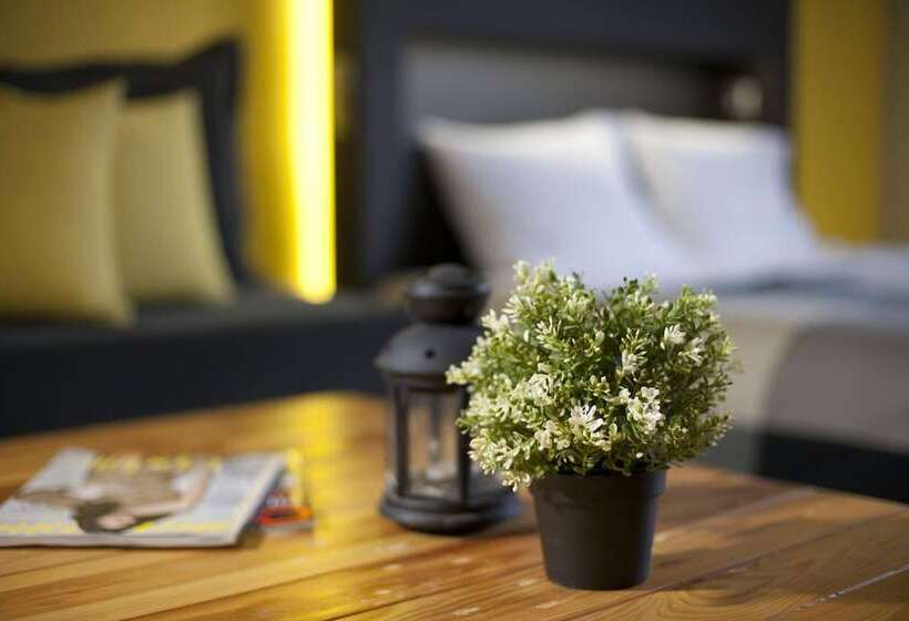 Patisia, Modern Studio With Unique View