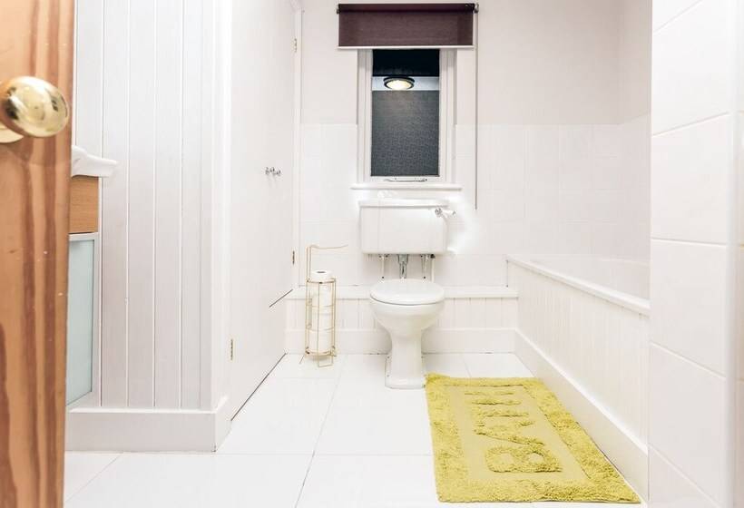 The Modern Classic Contemporary & Elegant 3bdr Home