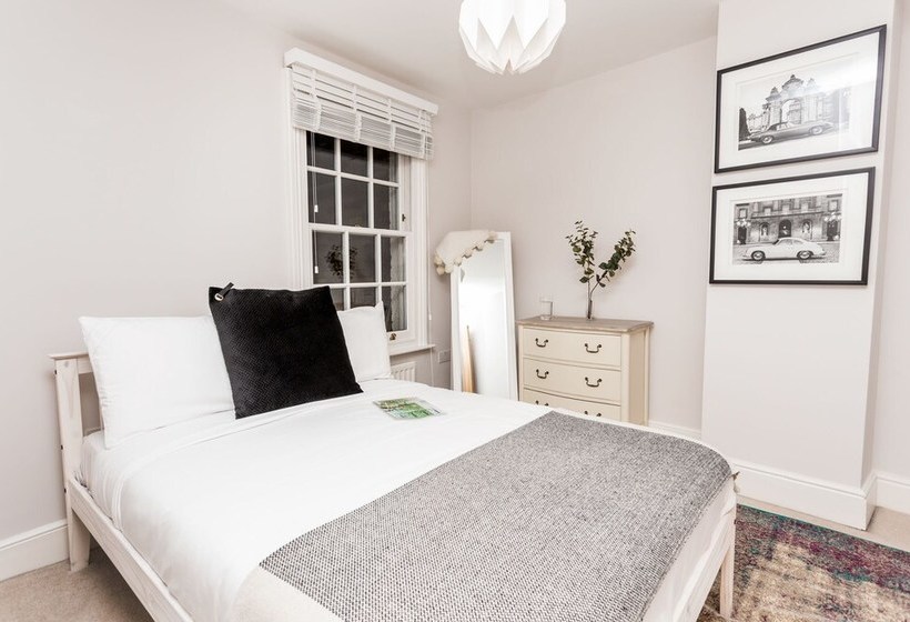 The Modern Classic Contemporary & Elegant 3bdr Home