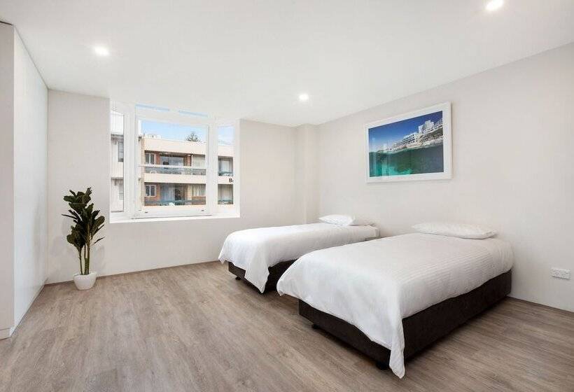 Bondi Beach Studio King Suite 1