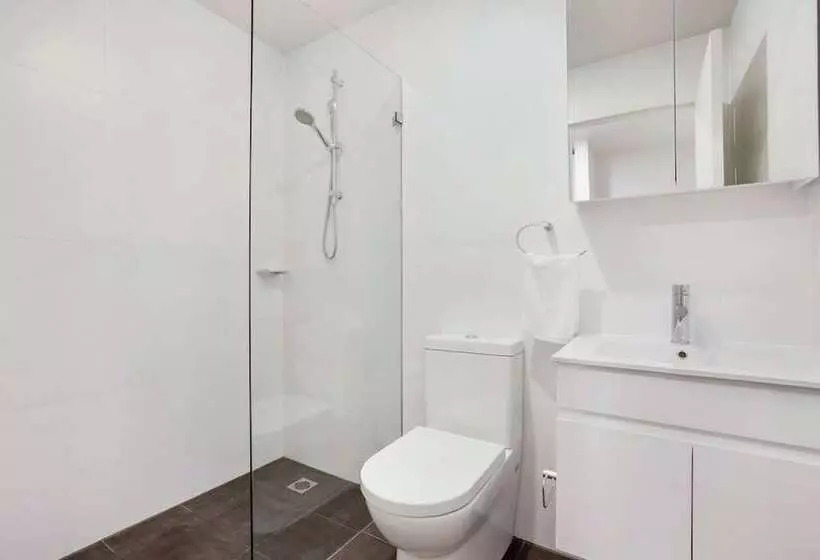 Bondi Beach Studio King Suite 1