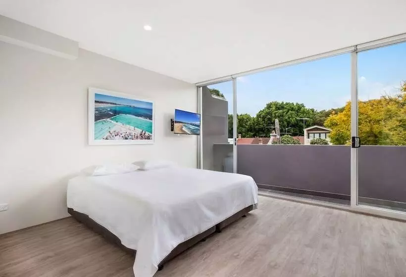 Bondi Beach Studio King Suite 1