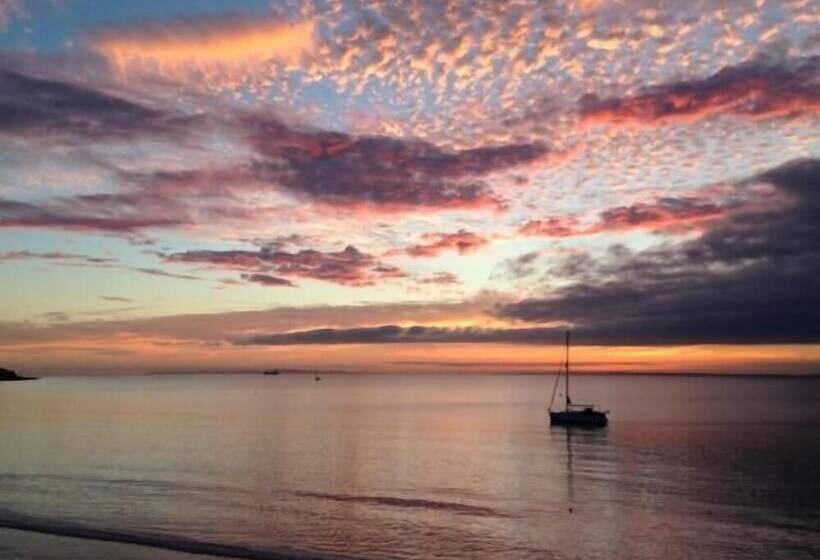 Garden Apartment On The Beach