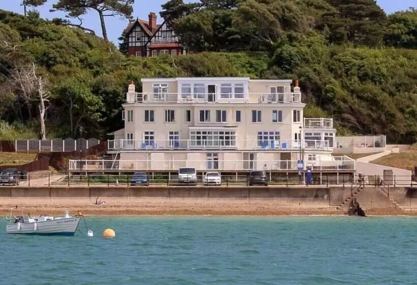 Garden Apartment On The Beach