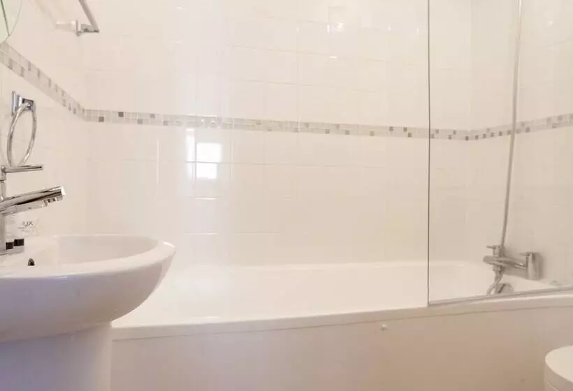 Garden Apartment On The Beach