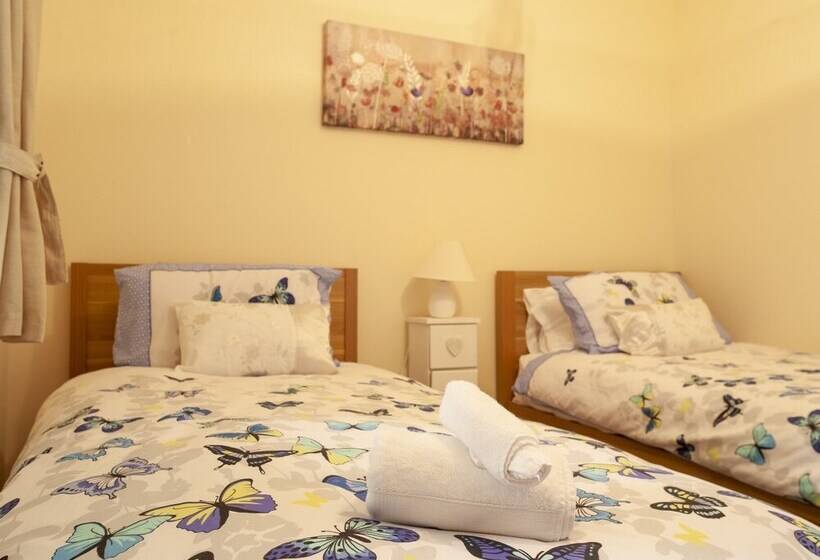 Garden Apartment On The Beach