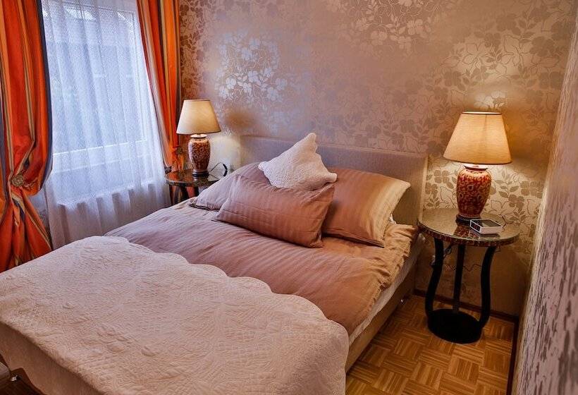 Golden Treasure Deluxe