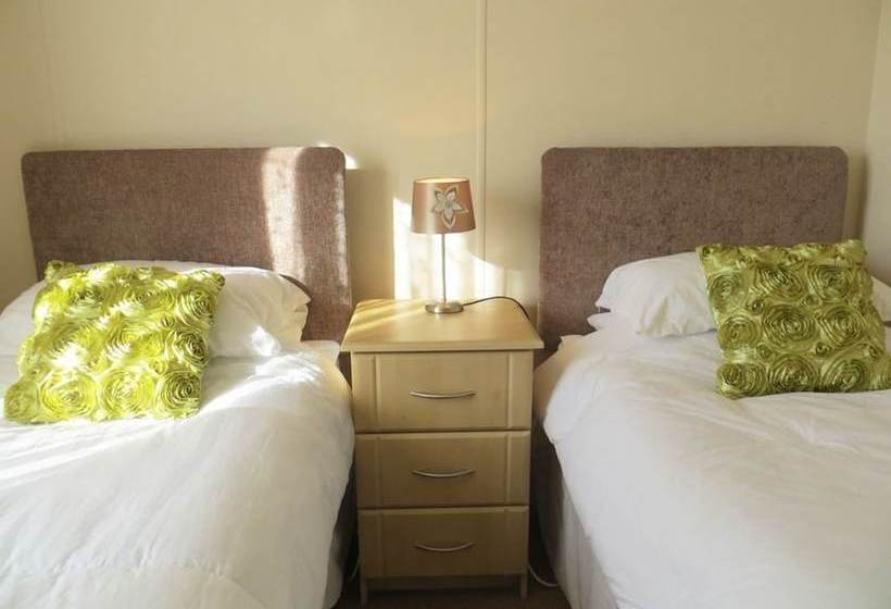 Jolie  Lovely Lodge For Couples Or Family