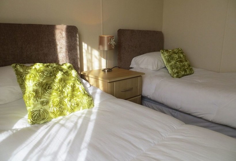 Jolie  Lovely Lodge For Couples Or Family