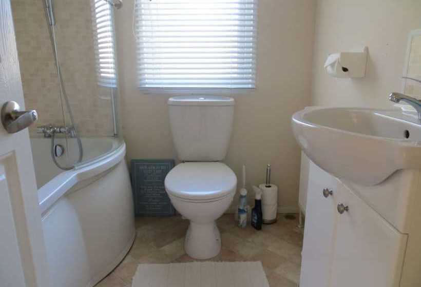 Jolie  Lovely Lodge For Couples Or Family