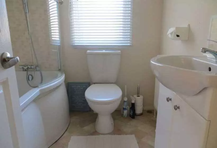 Jolie  Lovely Lodge For Couples Or Family