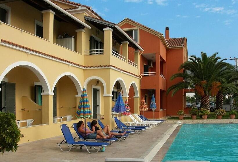 Katerina Pool Apartments