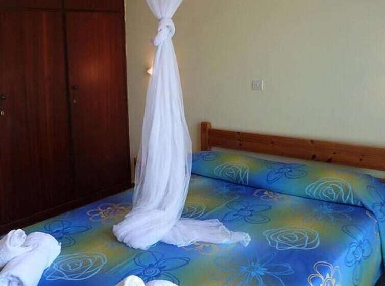 Katerina Pool Apartments