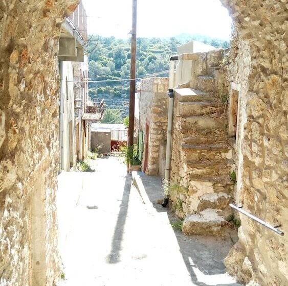 St. George Sykoussis Traditional Residence