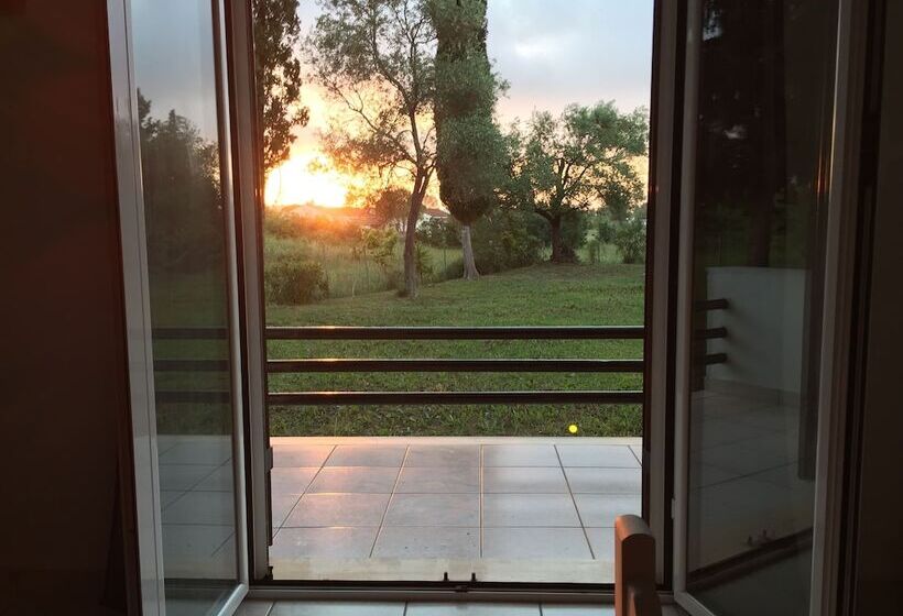 Alexander Apartments