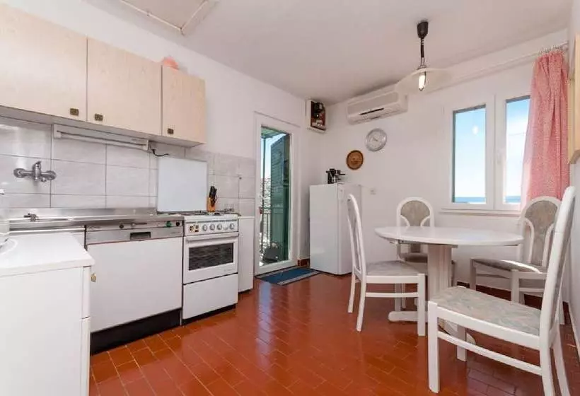 Apartment Aljosa