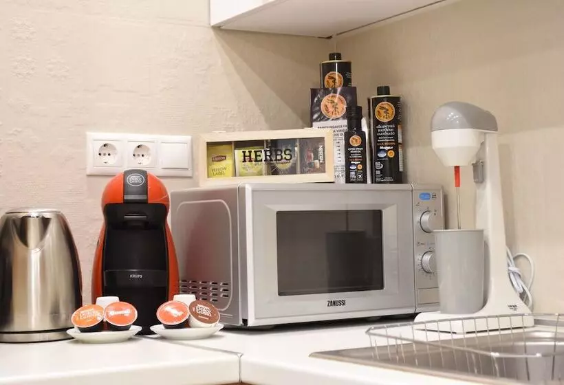 Heliconia Deluxe Apt Must