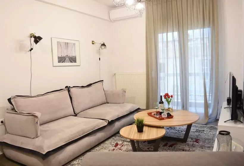 Heliconia Deluxe Apt Must