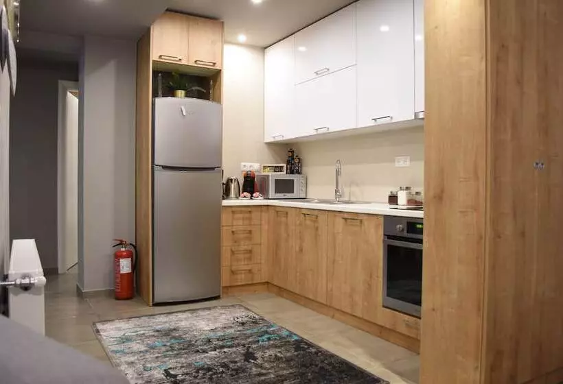 Heliconia Deluxe Apt Must