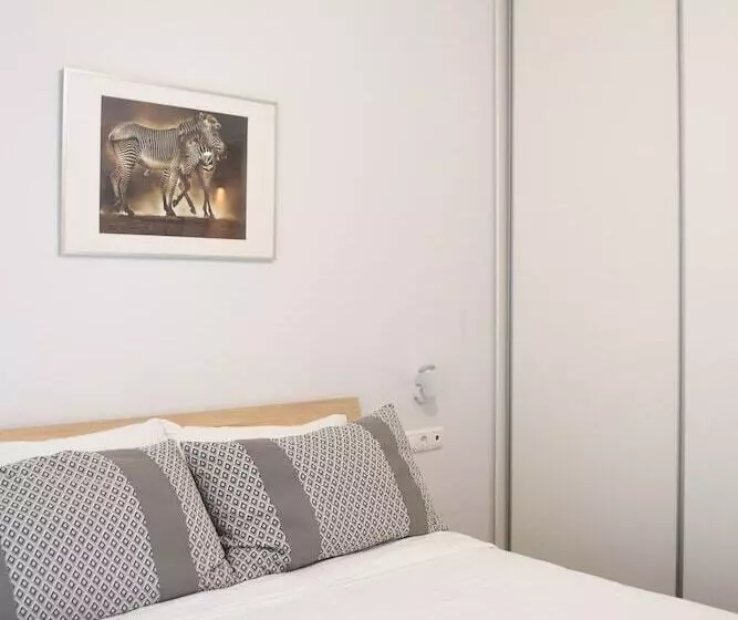 Heliconia Deluxe Apt Must