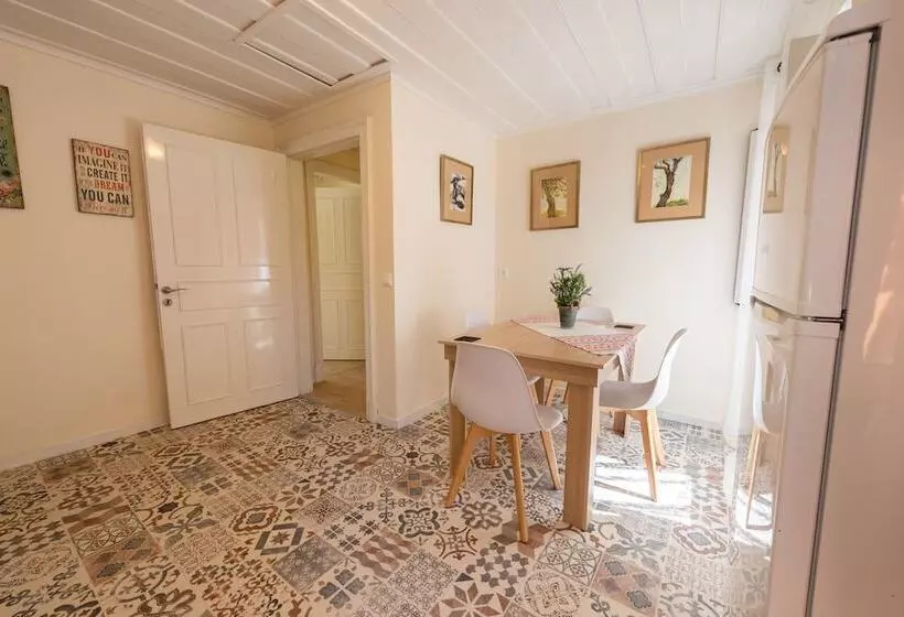 The Artist S Apartment By Konnect