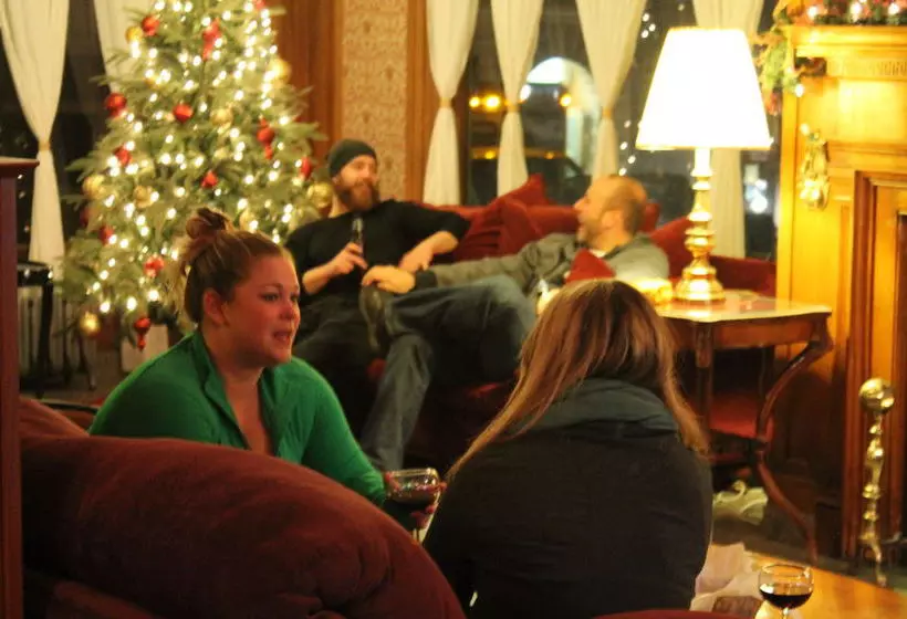 בית מלון כפרי Herbert Grand