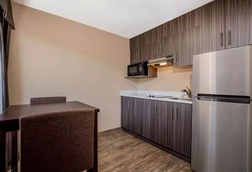 هتل Baymont By Wyndham Tricities/kennewick Wa