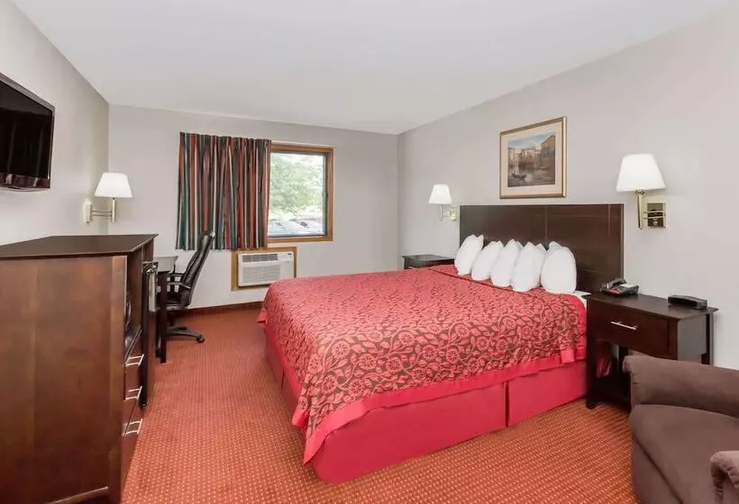 酒店 Days Inn & Suites By Wyndham Des Moines Airport