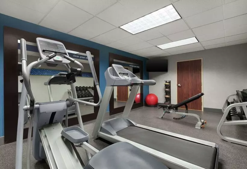 호텔 Hampton Inn Oklahoma City I 40 E