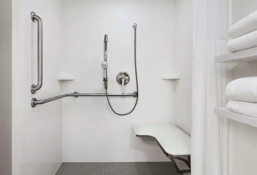 호텔 Hampton Inn Oklahoma City I 40 E