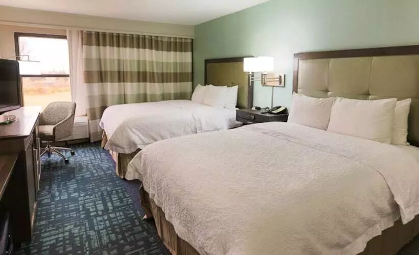هتل Hampton Inn & Suites Nashvilleairport