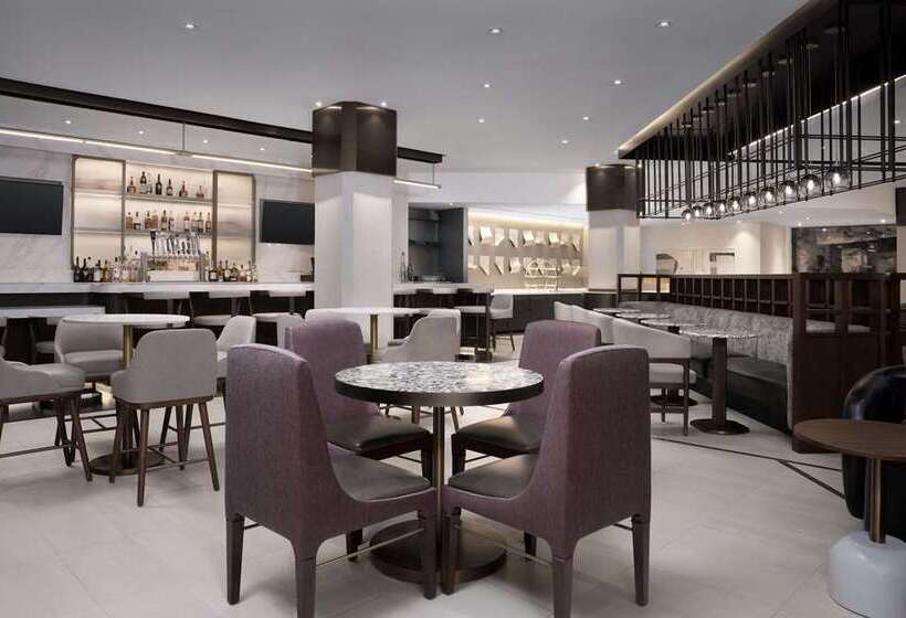 فندق Hilton Arlington National Landing