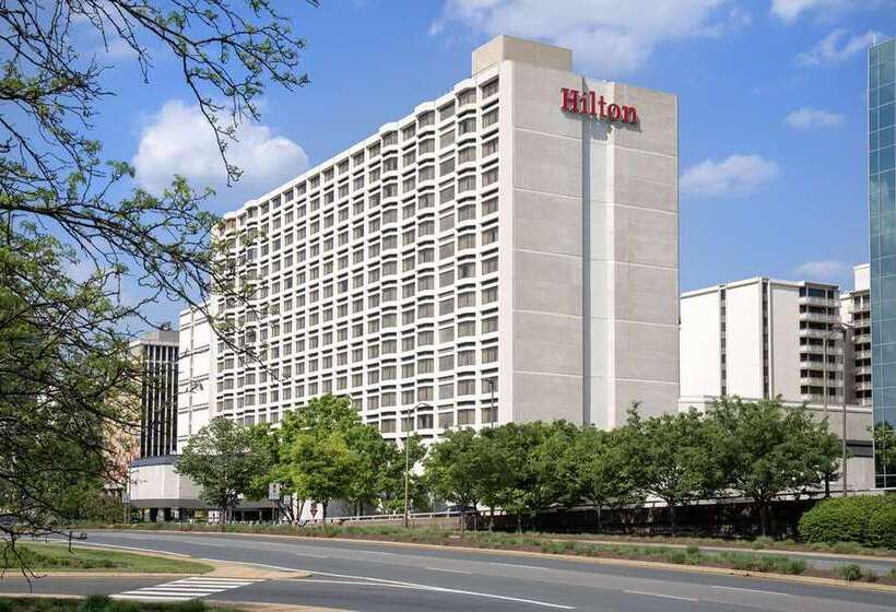 فندق Hilton Arlington National Landing